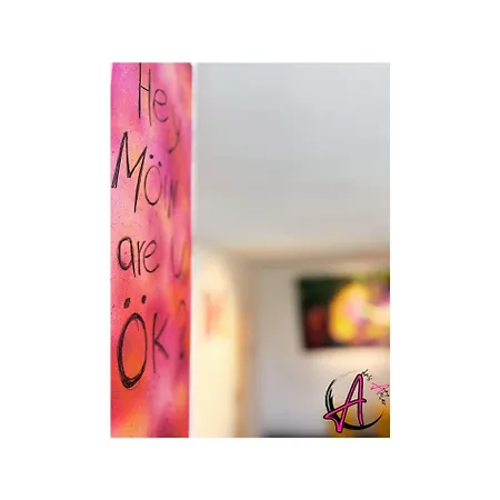 Atelier Apartment *